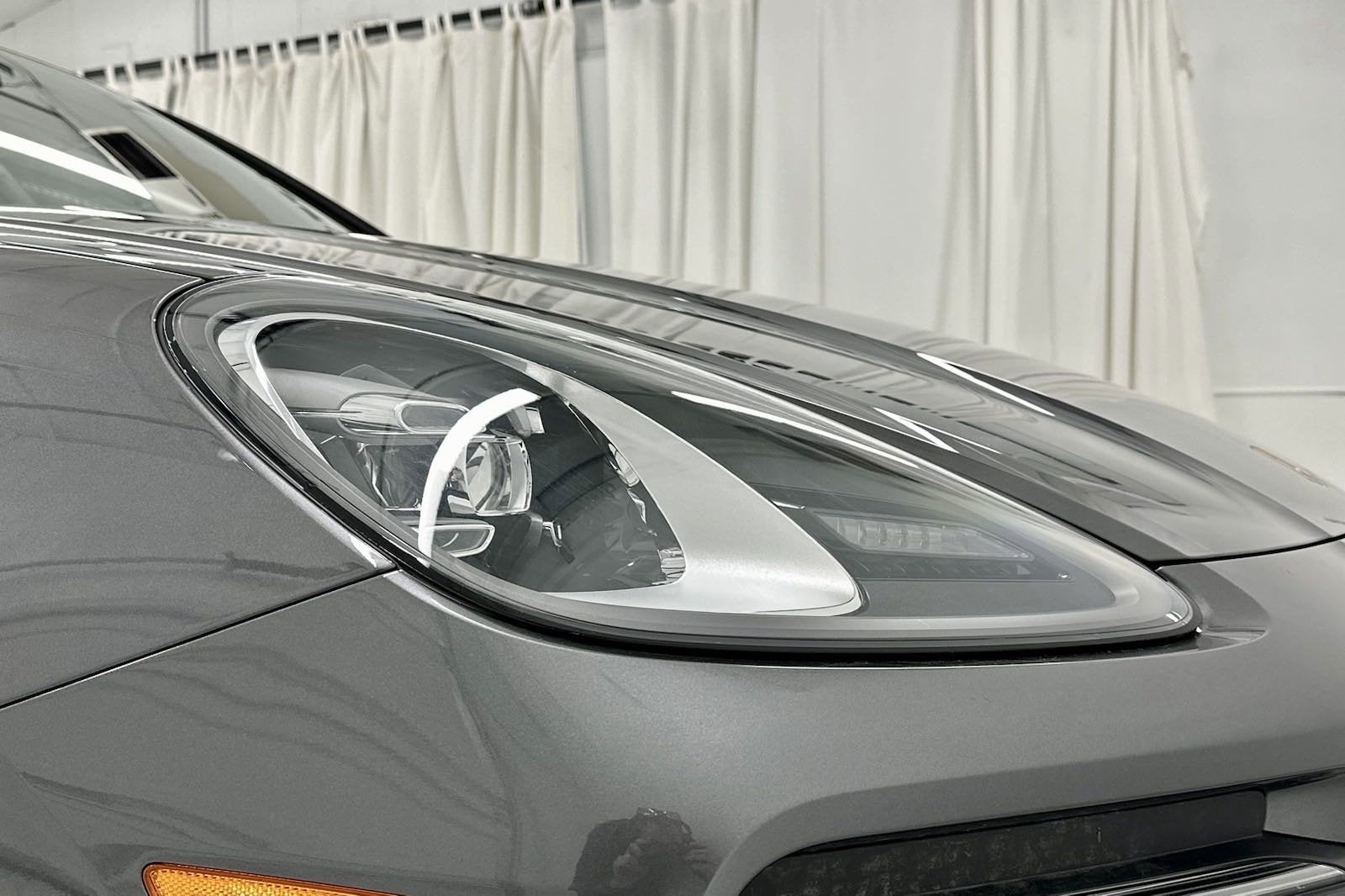 2023 Porsche Cayenne E-Hybrid